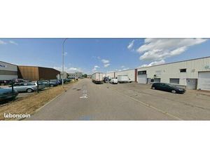Grigny / Rhône A louer local industriel 160m² ZI Le Recou