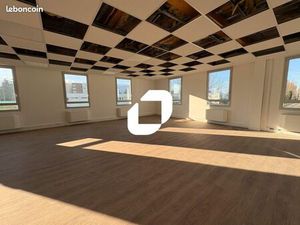 Bureaux 129 m²