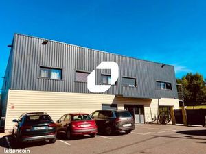 Local d'activité 1 035 m²