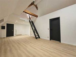 Entièrement rénové à 200m du CHR !!