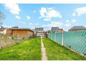 Maison rénovée et prête à emménager avec trois chambres  jar