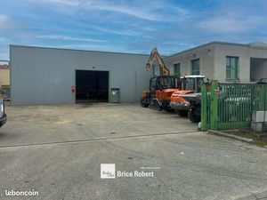 Local bureaux 518 m²