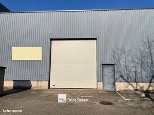 Local d'activité 490 m²