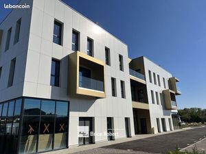 Local d'activité 301 m²