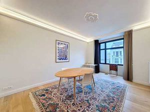 Bureaux de charme à louer près de la gare de Gand-Saint-Pier