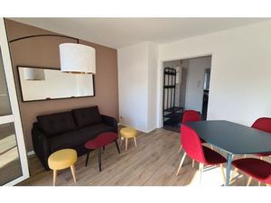 Location appartement  78.21 m² T-4 à Villeurbanne  1 417 €