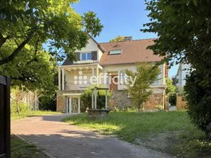 Maison 7 pièces - 160 m²