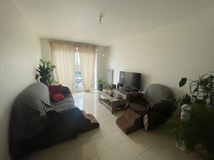 A vendre à Séné appartement une chambre et une place de parking