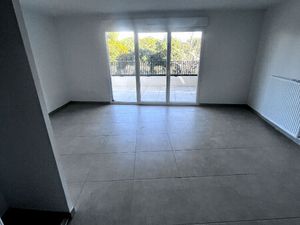 Vente appartement 4 pièces  75.00m²  Castelnau