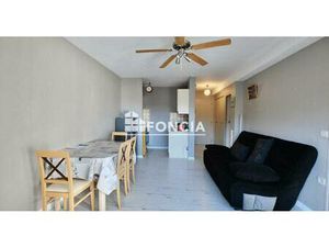 Beau T2 en plain pied avec box  excellent état