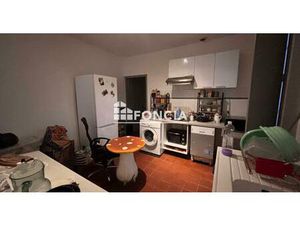 F MARTINEZ 0616831O69 Au cœur du centre-ville  dans un immeuble ancien de caractère  super