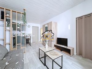 STUDIO MEUBLÉ ENTIÈREMENT RÉNOVÉ À BILLOM