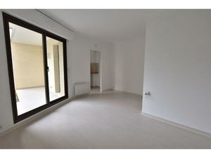 STUDIO - TERRASSE - JARDIN - CAVE - BOX