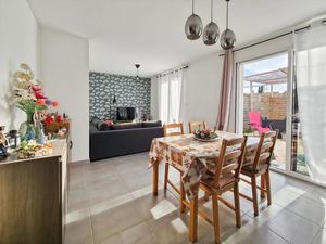 Maison de 4 pièces de 90 m² située à Brizambourg