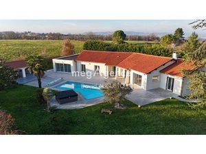 RARE MAISON PLAIN-PIED  PISCINE  POOL HOUSE ET GARAGE DOUBLE  TERRAIN 3000M2