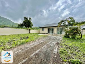 SAINT JOSEPH 97480 - VILLA F4 RENOVEE - FONCTIONNELLE ET LUM