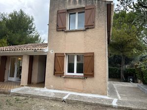 Agréable villa T4 au calme  avec jardin et garage
