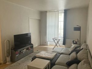 CENTRE VILLE- SUPER T3 A SAISIR