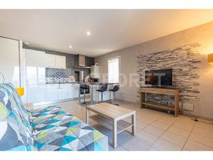 CRAN-GEVRIER PROCHE LECLERC - APPARTEMENT T2 - 43 53 m² - MEUBLÉ - BALCON - STATIONNEMENT 