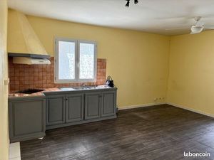 Loue appartement f2 non meublé tampon