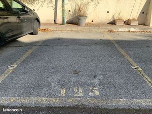 Loue parking Hameaux du Soleil Villeneuve Loubet