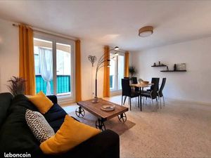 Charmant T3 meublé spacieux et lumineux  grand balcon