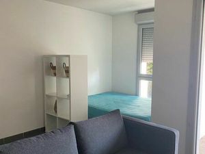 T1 bis meublé terrasse et parking ss-sol