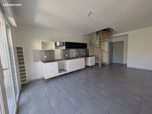 Location maison 3 pièces Orange centre ville