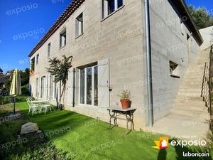 Bas de villa de type 3 de 59 m2 avec jardin de 30 m2 libre de suite en meublé 1 an