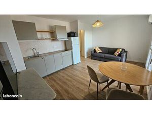 Studio 26m² meublé avec piscine et parking