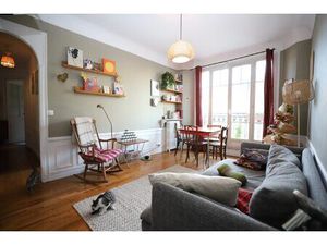 Appartement trois pièces - Proche métro- Mairie des Lilas