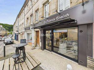 Vente Bureaux et commerces à Châteaulin (29150) : à vendre / 55m² Châteaulin