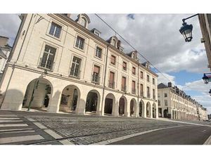 Location appartement  104.43 m² T-3 à Orléans  1 027 €