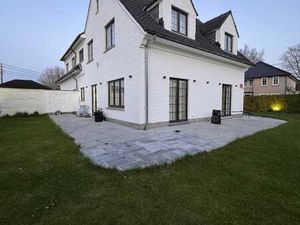 Superbe maison trois façades récemment rénovée – 350 m²