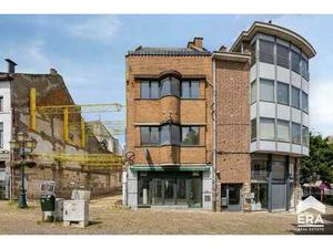 A vendre : espace commercial premier ordre avec appartement