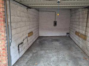 Location Garage bien situé