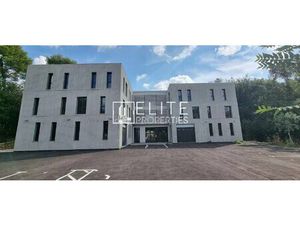 BUREAU 154m² GRASSE