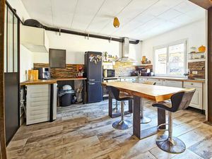 L’ Ayguade T3 lumineux 50m de la plage avec terrasse à Hyères