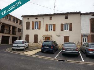 Centre Lescure  investissement  Immeuble d'environ 220m²  places de parking