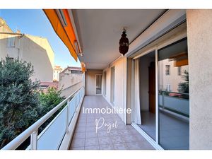 CAMAS-CONCEPTION T4 terrasse balcon et garage