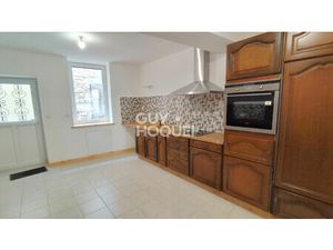 Maison 4 chambres  entièrement rénovée  au pied des commodités