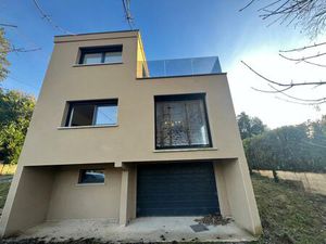 Maison moderne de 2024 à Franois