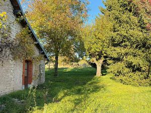 Maison de 1841  3 ch  bureau  terrain de 16 ares.