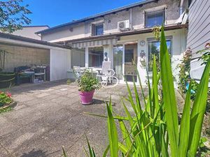Belle maison de village avec jardin  terrasse et veranda