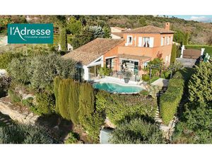 Villa aux Adrets de L'Esterel  5 pièces de 133 m2  piscine et vue dégagée sur les collines