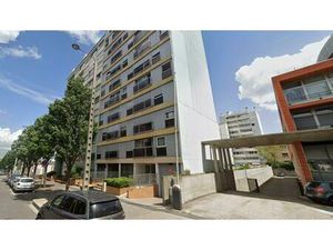 PARKING SECTEUR LA RIVIERE