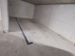 2 emplacement voiture en sous sol immeuble de bureau delta