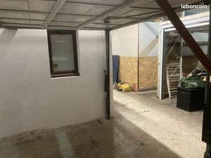 Petit local stockage où atelier