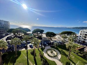 Vente appartement 2 pièces 60 m² Antibes (06160)