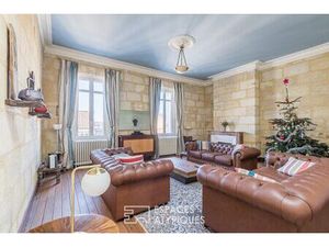 Le bel ancien avec cachet